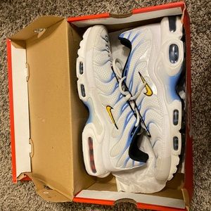 Nike Air Maxs, size: women 8.5, colors include: white, blue, black & yellow